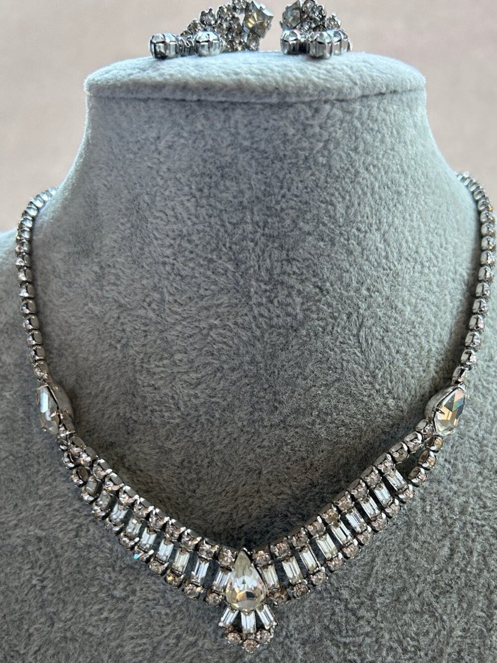Vintage Rhinestone Choker Necklace & Screwback Dangle Earrings 40's?